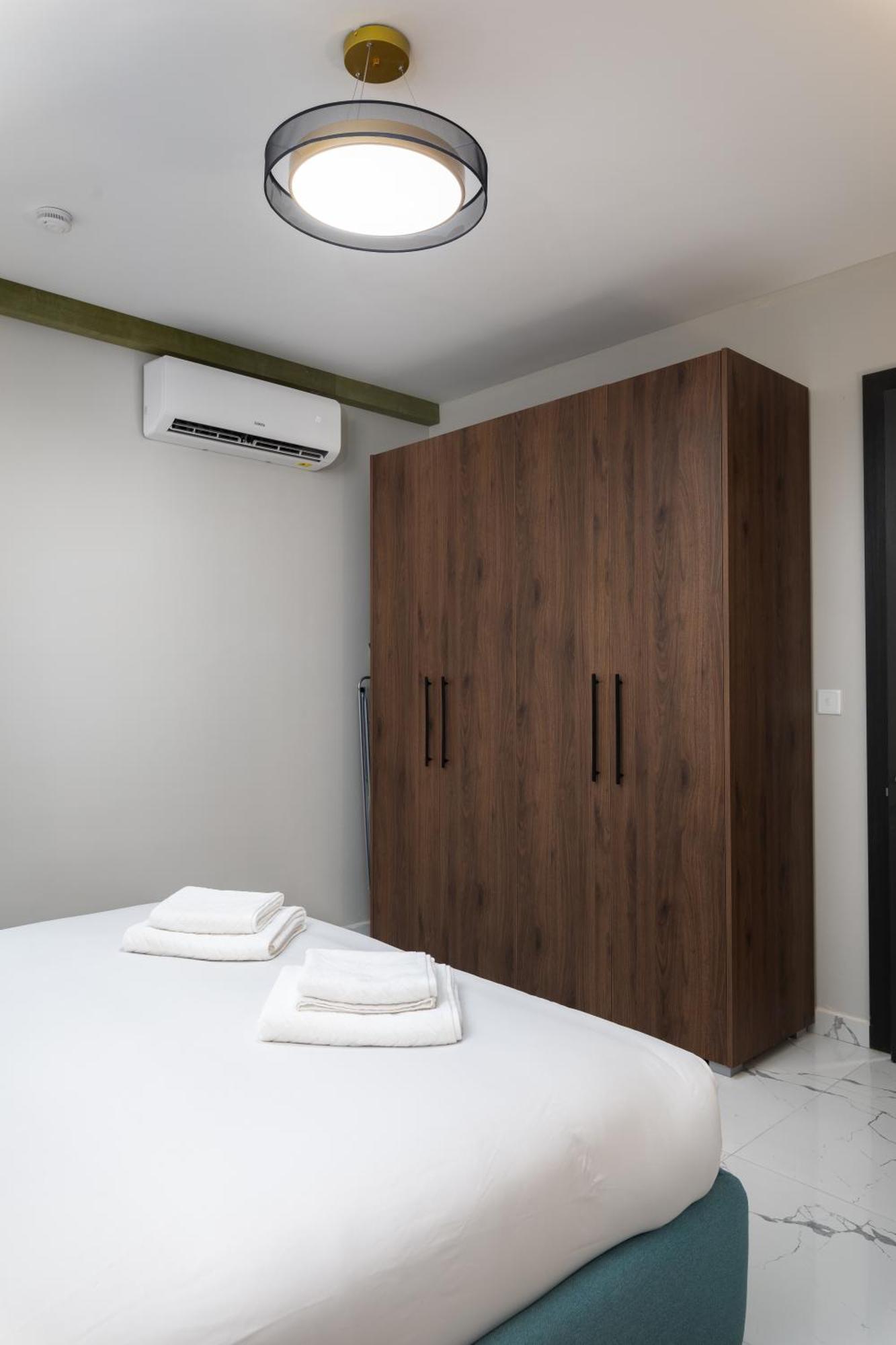 Modern 2Br Cosy Apartment With Large Terrace - Close To Manoel Island & Tigne Shopping Mall Sliema Exterior photo