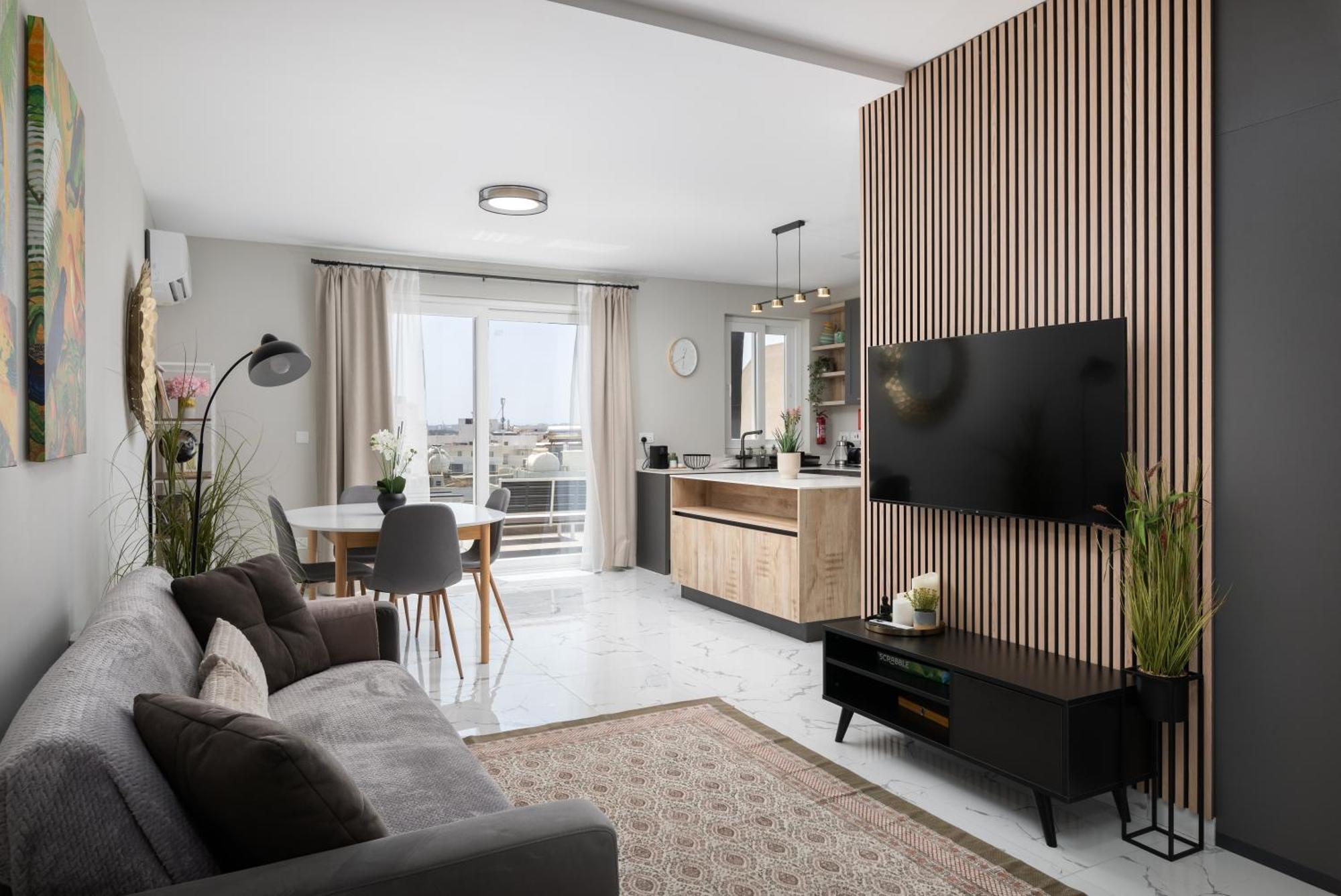 Modern 2Br Cosy Apartment With Large Terrace - Close To Manoel Island & Tigne Shopping Mall Sliema Exterior photo